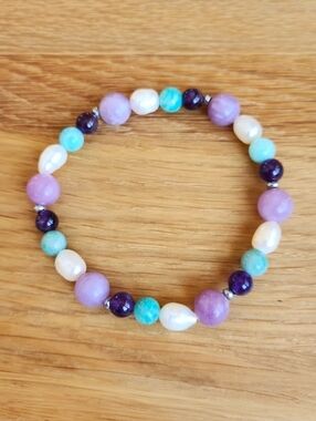 Purple Lepidolite & Fresh Water Pearls Beads Bracelet, Stretch, Hand Crafted
